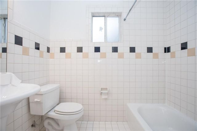 2416 S 5th ST A, Austin, TX 78704