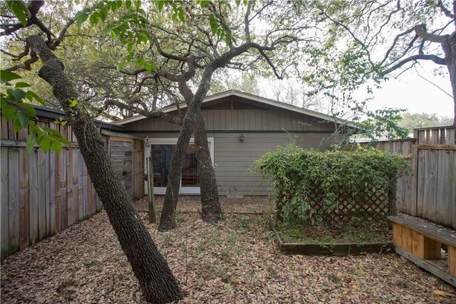 2416 S 5th ST A, Austin, TX 78704
