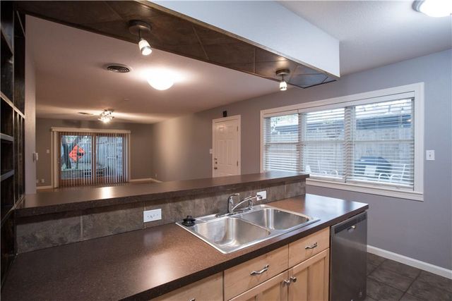 2416 S 5th ST A, Austin, TX 78704