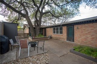 2416 S 5th ST A, Austin, TX 78704