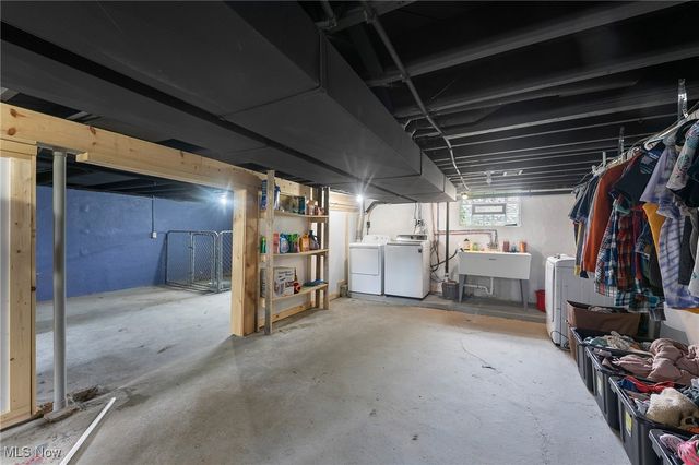 3768 Tod Avenue NW, Warren, OH 44485