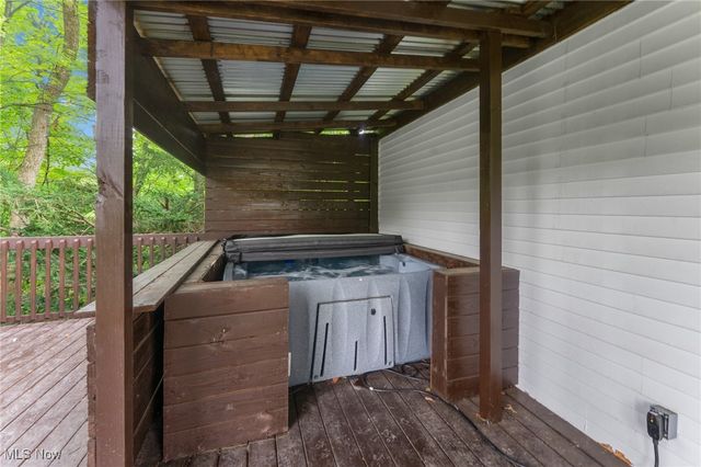 3768 Tod Avenue NW, Warren, OH 44485