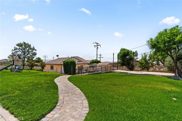 8931 Granite Hill, Jurupa Valley, CA 92509