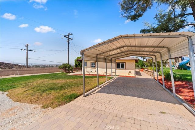 8931 Granite Hill, Jurupa Valley, CA 92509