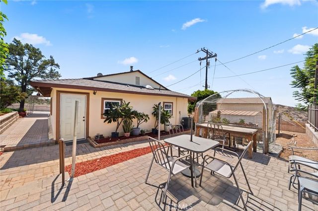 8931 Granite Hill, Jurupa Valley, CA 92509