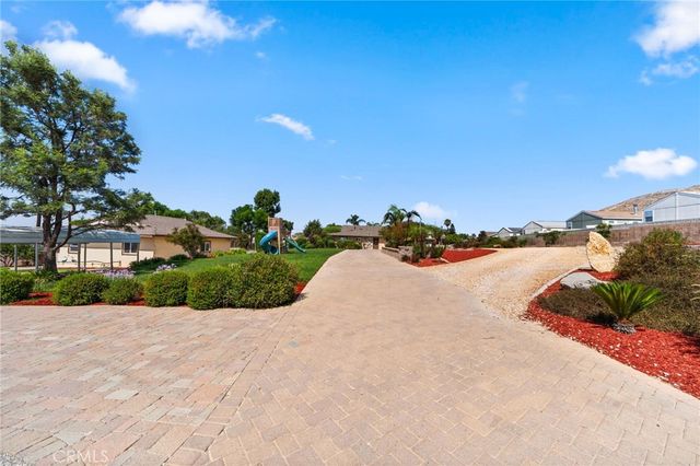 8931 Granite Hill, Jurupa Valley, CA 92509
