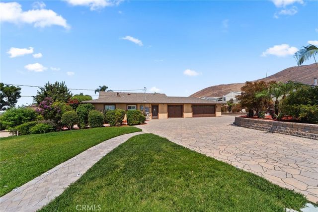 8931 Granite Hill, Jurupa Valley, CA 92509