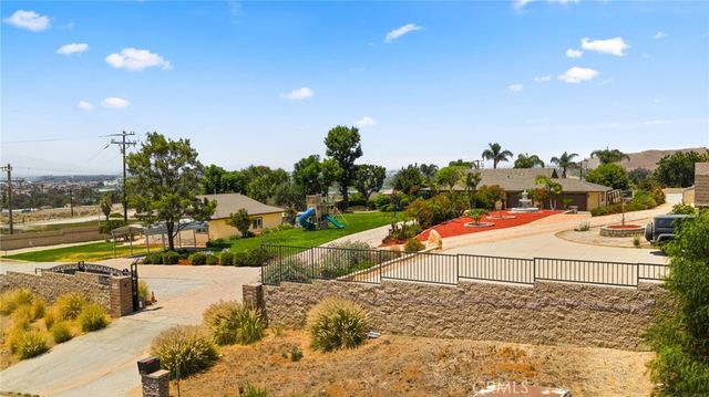 8931 Granite Hill, Jurupa Valley, CA 92509