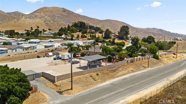 8931 Granite Hill, Jurupa Valley, CA 92509