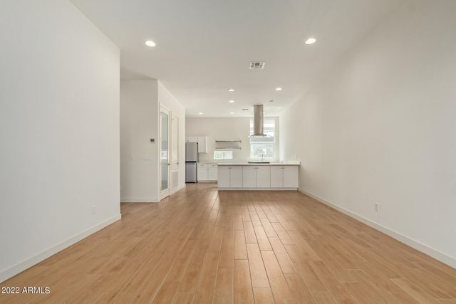 325 E CORONADO Road 16, Phoenix, AZ 85004