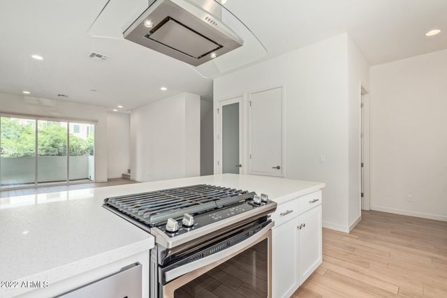 325 E CORONADO Road 16, Phoenix, AZ 85004