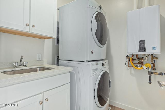 325 E CORONADO Road 16, Phoenix, AZ 85004