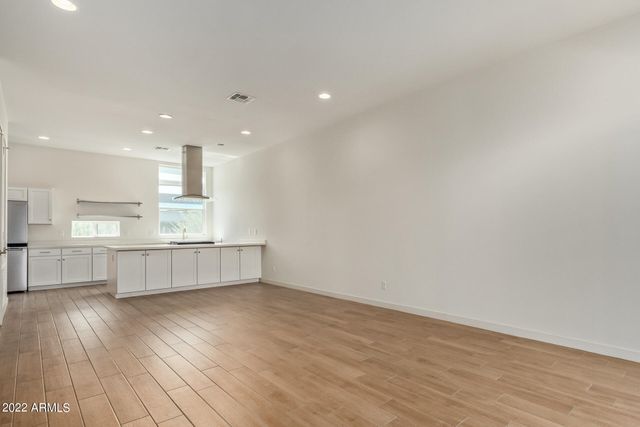 325 E CORONADO Road 16, Phoenix, AZ 85004