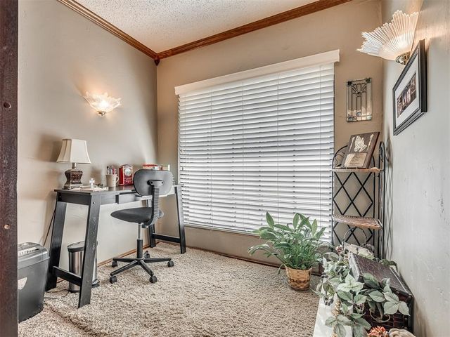 115 Briarwood Street, Moore, OK 73160