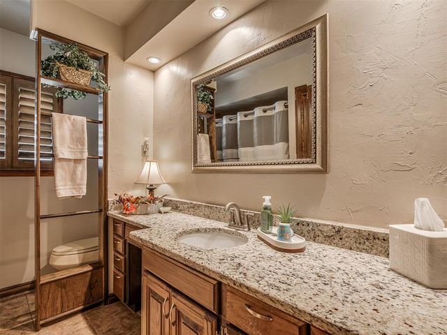 115 Briarwood Street, Moore, OK 73160