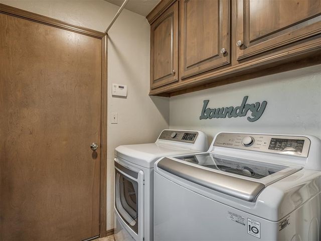 115 Briarwood Street, Moore, OK 73160