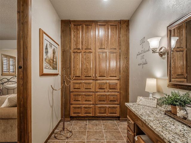 115 Briarwood Street, Moore, OK 73160