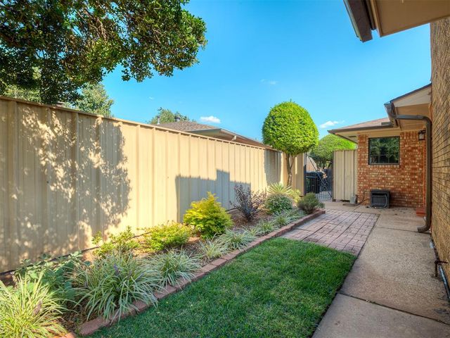 115 Briarwood Street, Moore, OK 73160