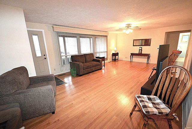 1317 Hedgewood Drive, Lafayette, IN 47904