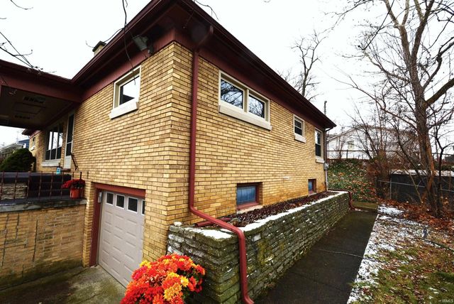 1317 Hedgewood Drive, Lafayette, IN 47904