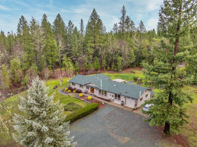 9728 Lower River Road, Grants Pass, OR 97526
