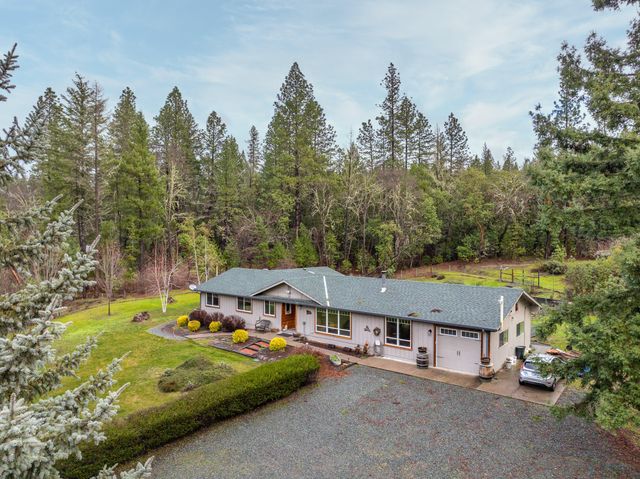 9728 Lower River Road, Grants Pass, OR 97526