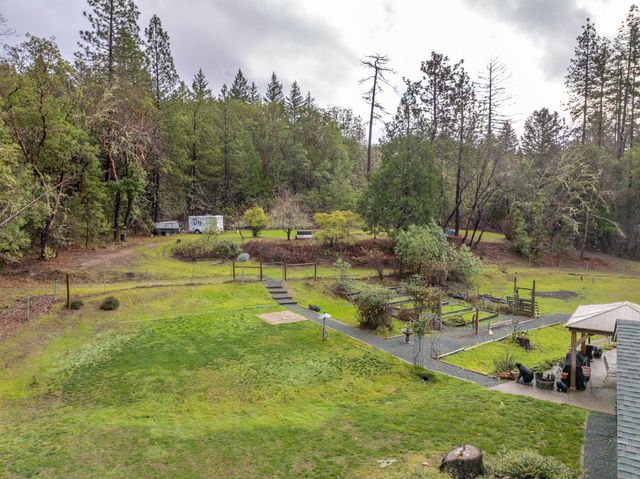 9728 Lower River Road, Grants Pass, OR 97526