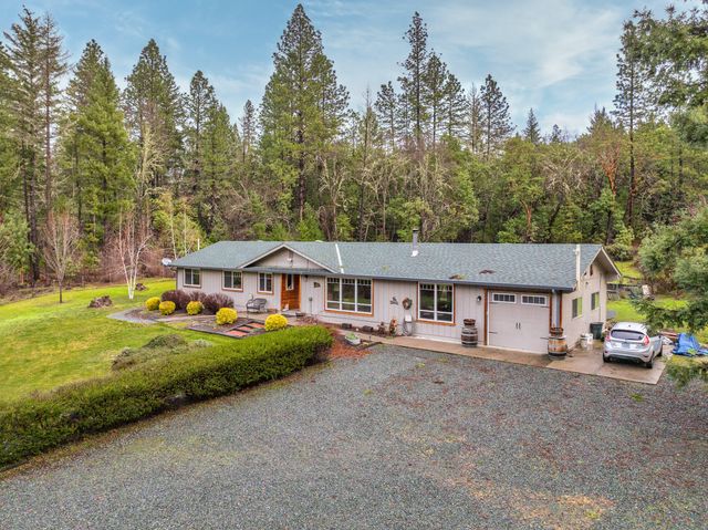 9728 Lower River Road, Grants Pass, OR 97526
