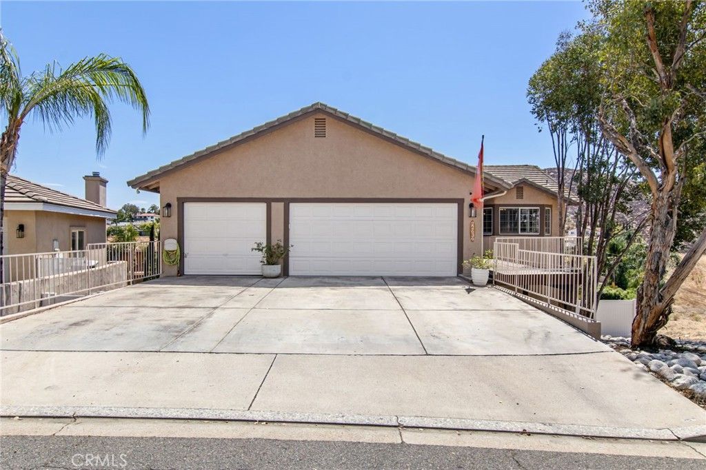 22636 Pin Tail, Canyon Lake, CA 92587 — photo 2