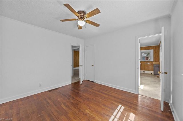 206 Oakview Road, High Point, NC 27265