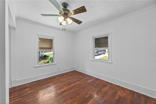 206 Oakview Road, High Point, NC 27265