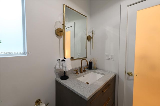 2338 SW 11th St 2338, Miami, FL 33135