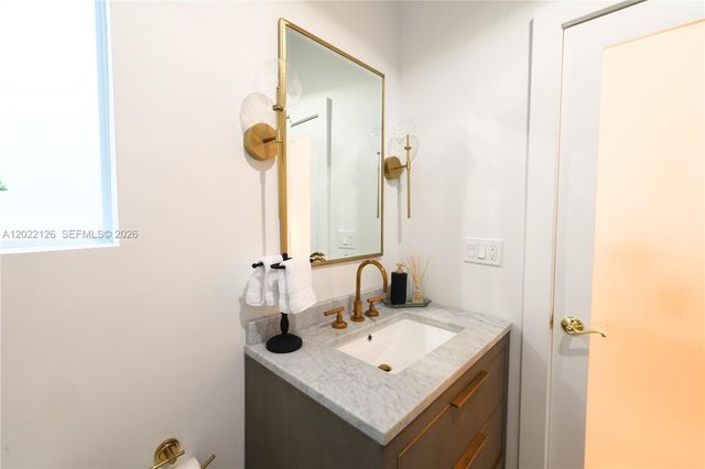 2338 SW 11th St 2338, Miami, FL 33135