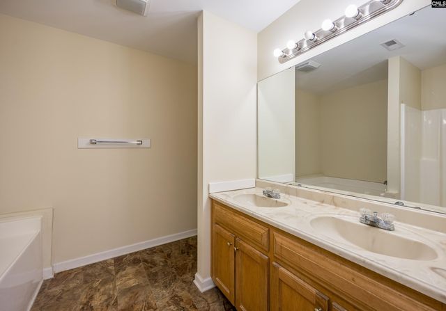 111 Heyblanchwell Lane, Orangeburg, SC 29118