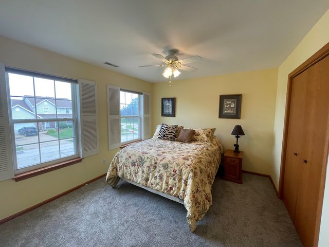 1610 Cottonwood Trail, Yorkville, IL 60560