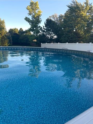1610 Cottonwood Trail, Yorkville, IL 60560