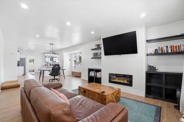 1759 S WEST TEMPLE, Salt Lake City, UT 84115
