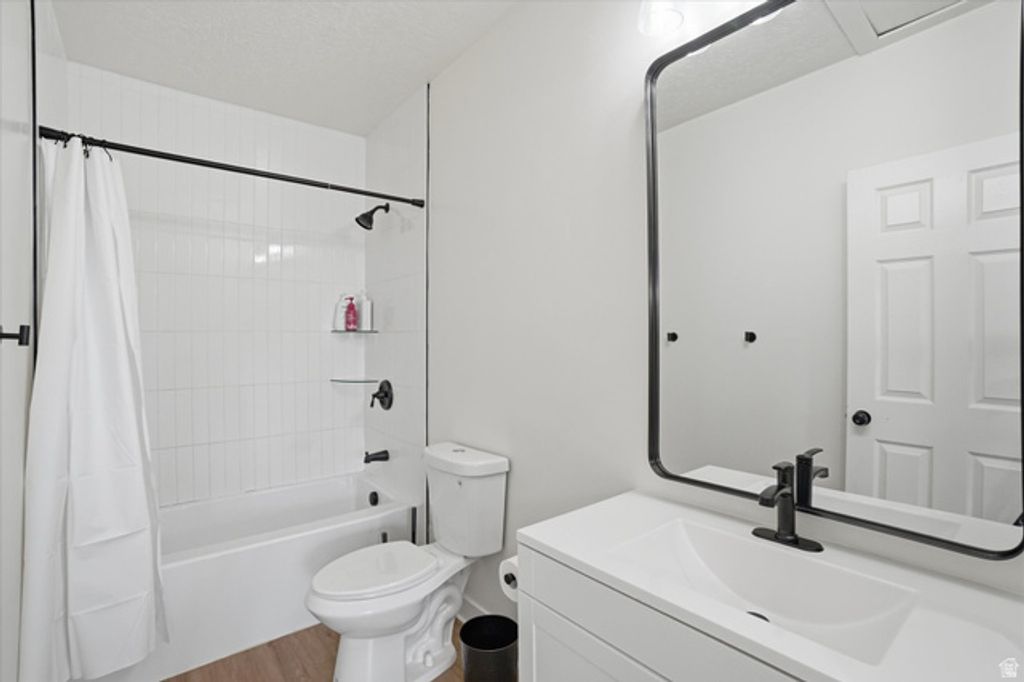 Image 16 of property listing at 1759 S WEST TEMPLE, Salt Lake City, UT 84115