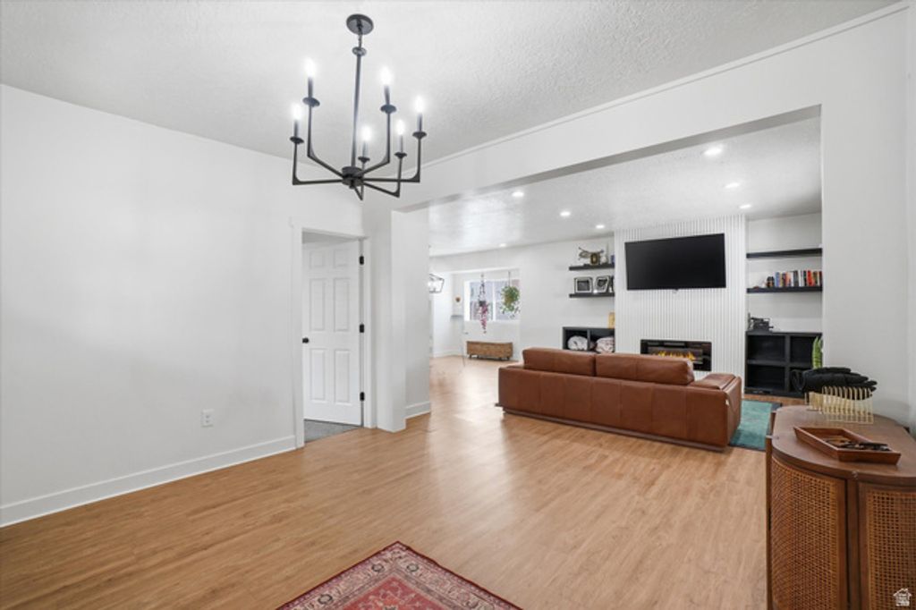 Image 3 of property listing at 1759 S WEST TEMPLE, Salt Lake City, UT 84115