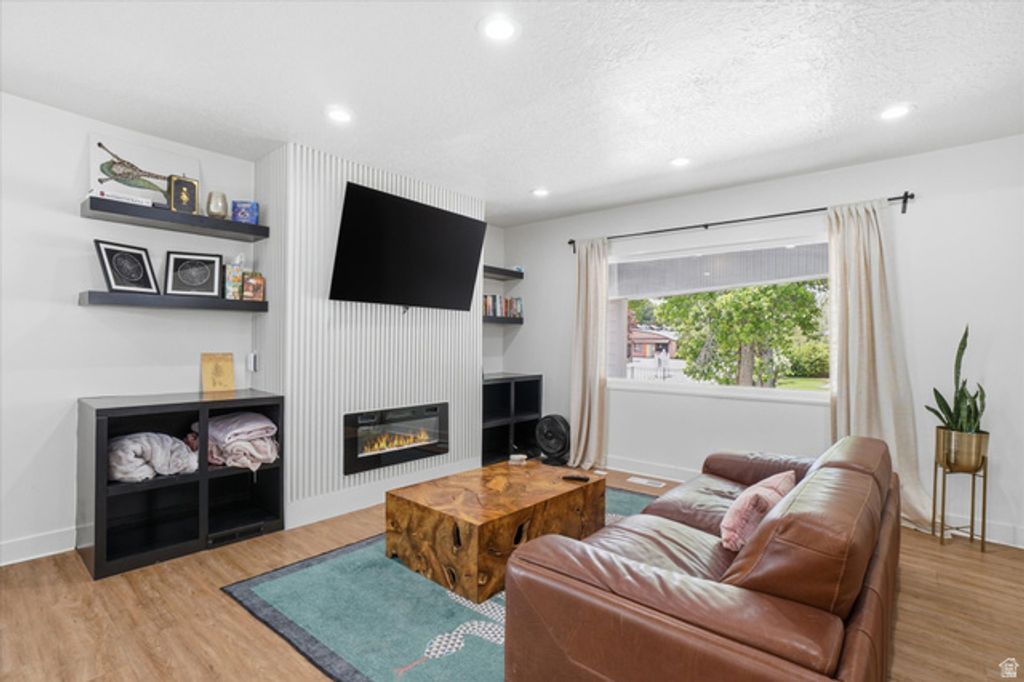 Image 5 of property listing at 1759 S WEST TEMPLE, Salt Lake City, UT 84115