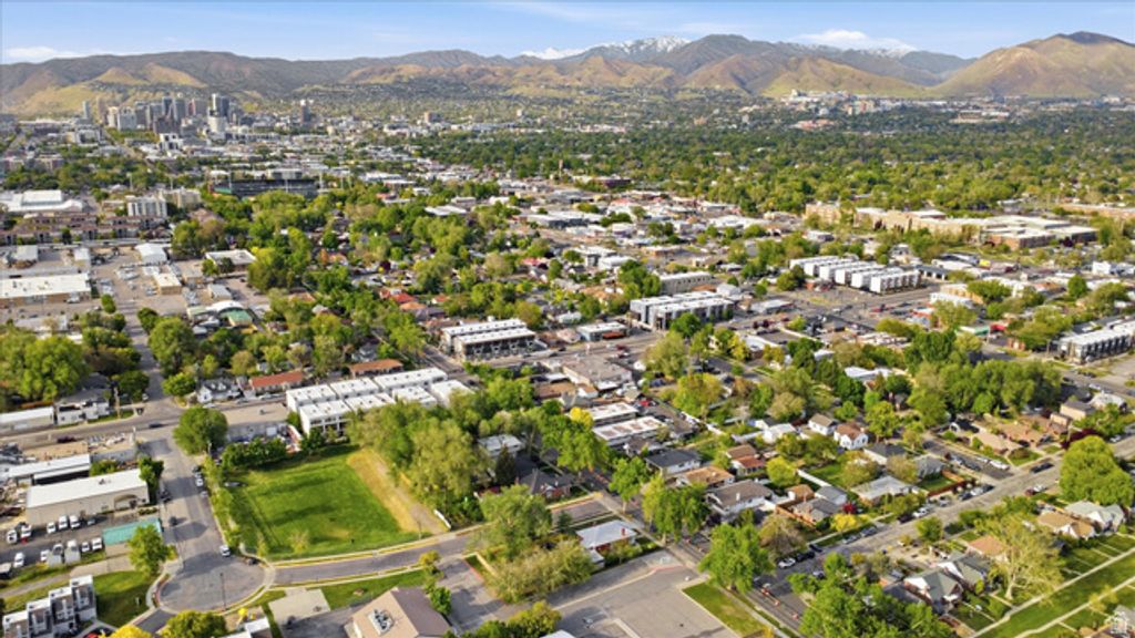 Image 43 of property listing at 1759 S WEST TEMPLE, Salt Lake City, UT 84115