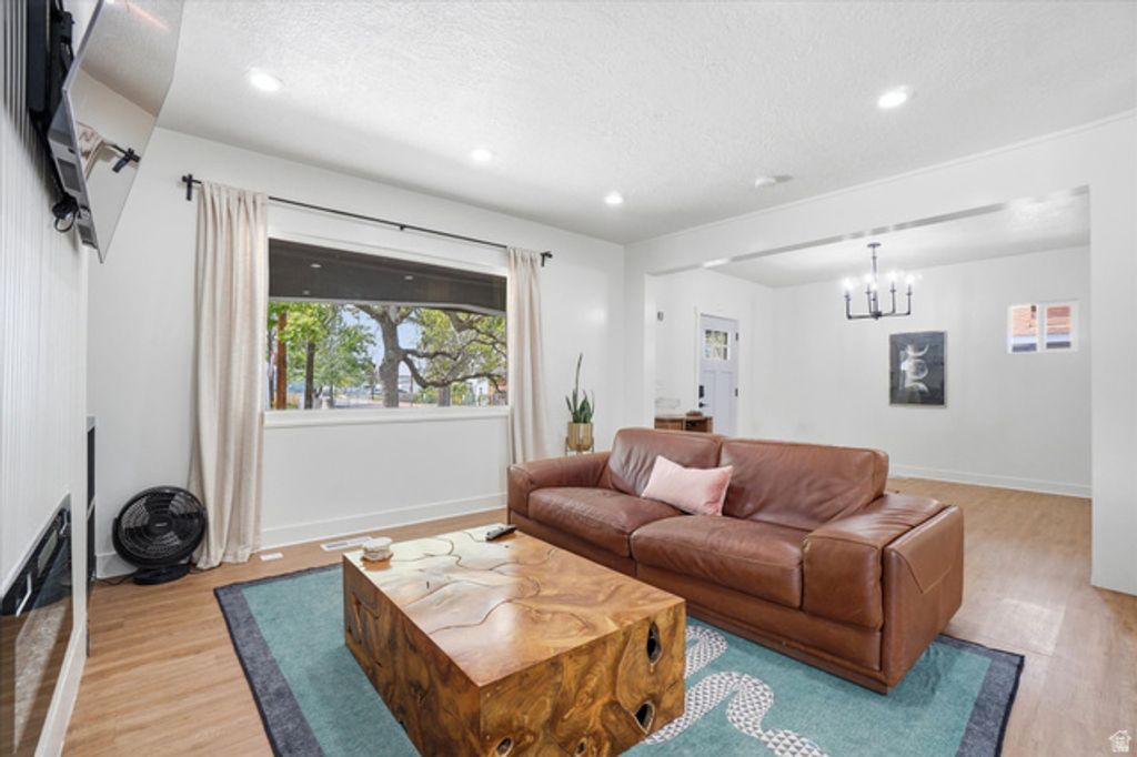 Image 8 of property listing at 1759 S WEST TEMPLE, Salt Lake City, UT 84115
