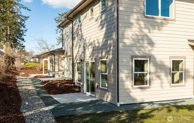 205 NE Third Street, Coupeville, WA 98239