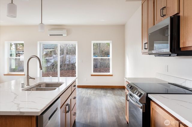 205 NE Third Street, Coupeville, WA 98239