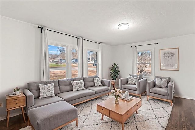 7809 Lamar Avenue, Prairie Village, KS 66208