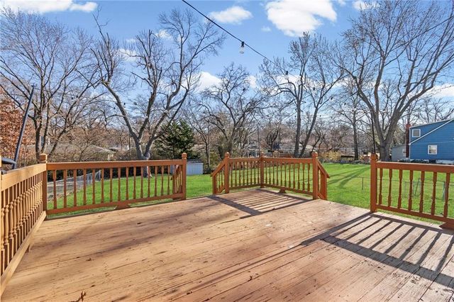 7809 Lamar Avenue, Prairie Village, KS 66208