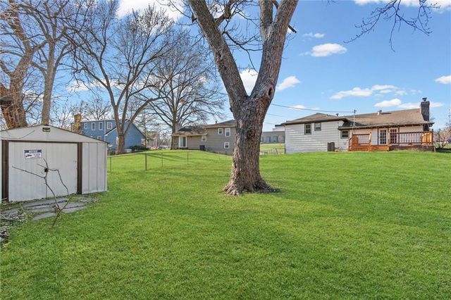 7809 Lamar Avenue, Prairie Village, KS 66208