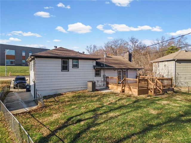 7809 Lamar Avenue, Prairie Village, KS 66208