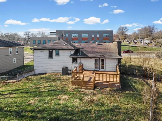 7809 Lamar Avenue, Prairie Village, KS 66208