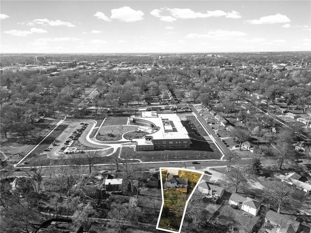 7809 Lamar Avenue, Prairie Village, KS 66208